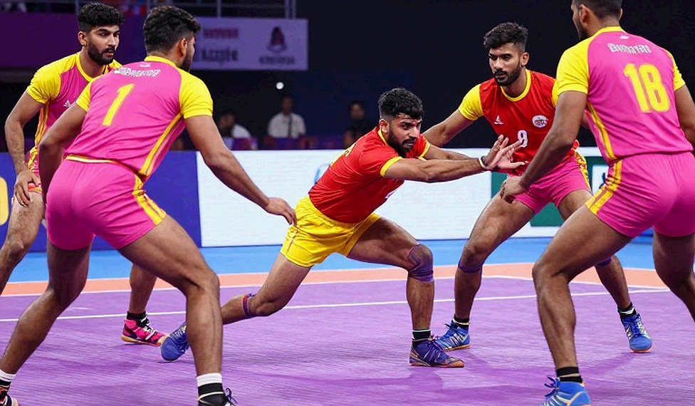 कबड्डी: मिट्टी के अखाड़े से मैट तक, भारत के सबसे पुराने खेल की आधुनिक यात्रा